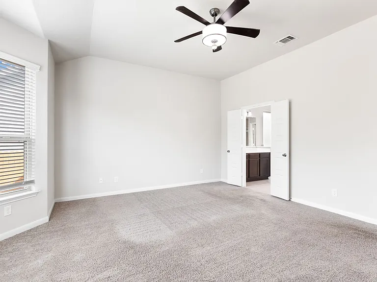 15136 Pandion Dr — Photo 11