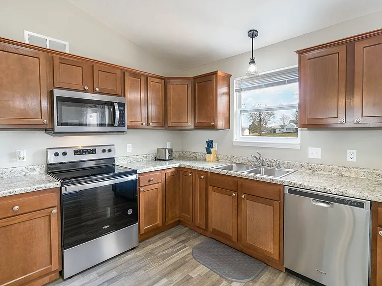 10 E Persimmon Dr — Photo 9