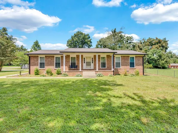 2599 Old Salem Dr, Cookeville, TN 38506