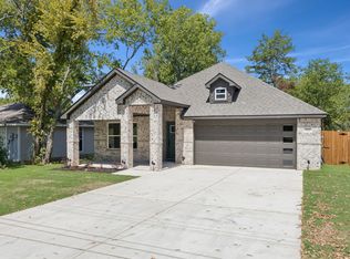 512 Frazier St, Terrell, TX 75160