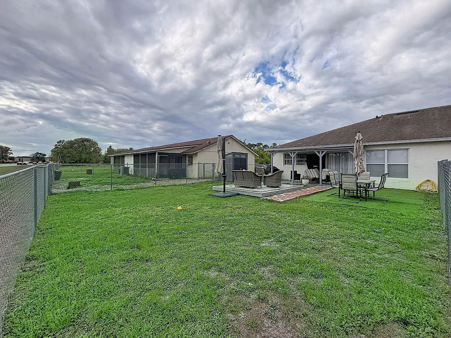 522 Imperial Pl — Photo 3