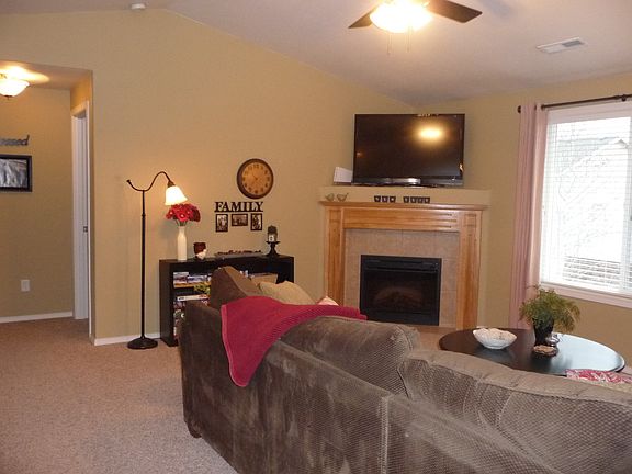 3rd image of 507 E Linden Ave