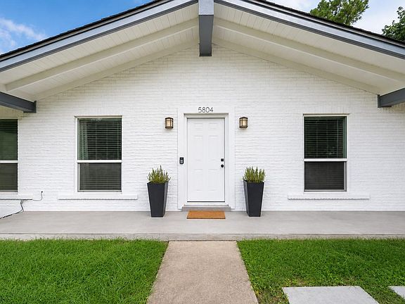 2nd image of 5804 Gloucester Ln