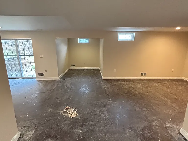 312 Winding Hill Dr — Photo 17