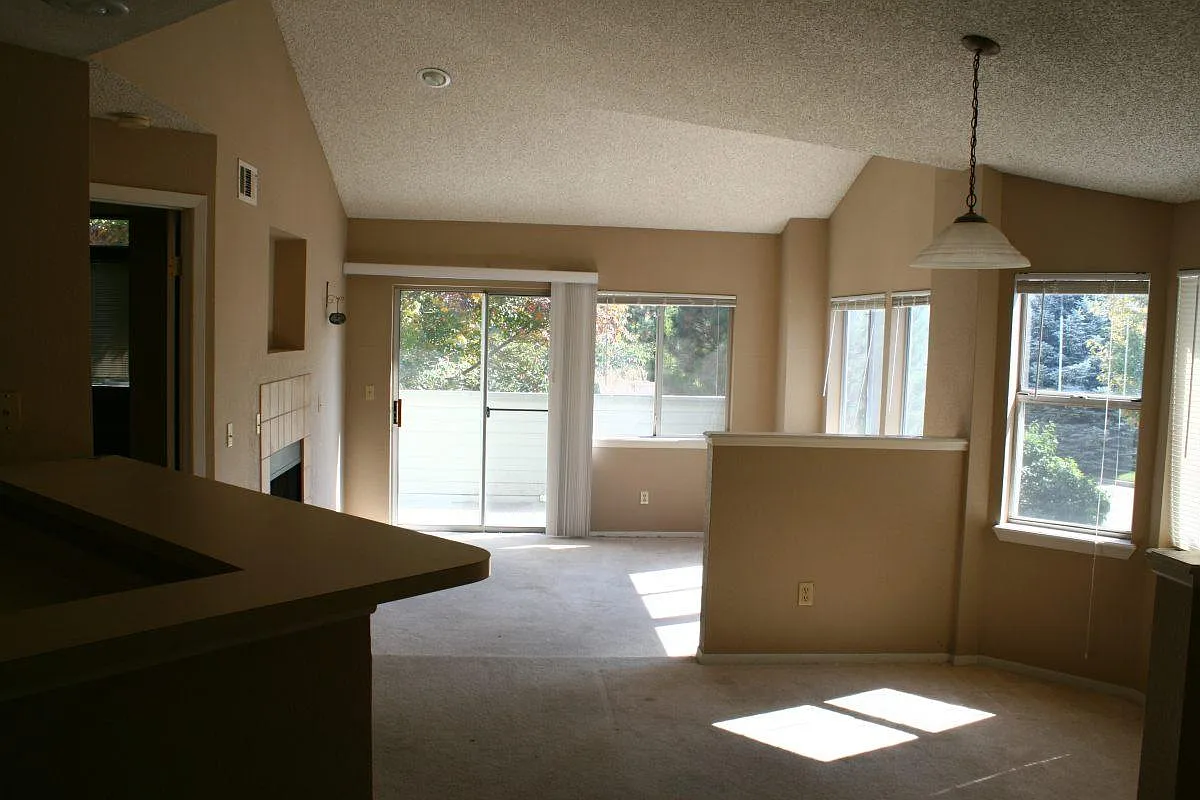 6001 S Yosemite St — Photo 2