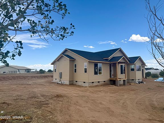 3rd image of 2090 Meadow Way