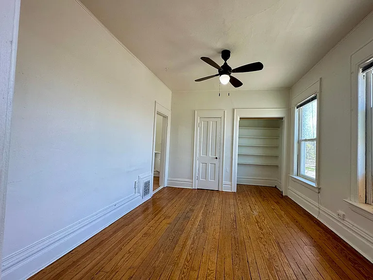 1638 N High St #3 — Photo 3