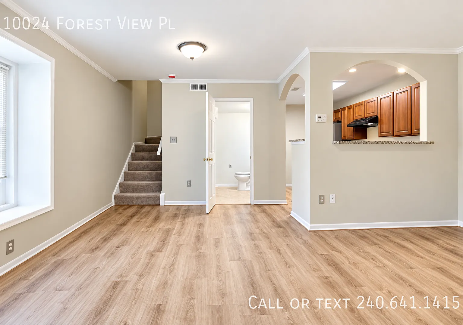 Charming 3 Br/2.5 Ba Eog Townhome In Montgomery Village! — Photo 1