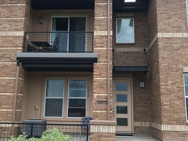 9072 E Caley Way — Photo 2