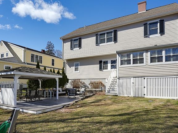 3rd image of 23 Stearns Rd