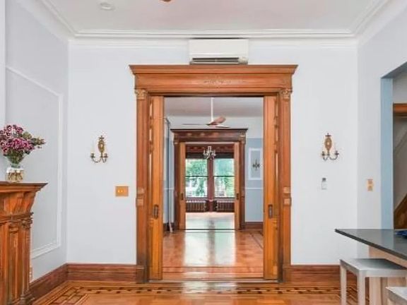 3rd image of 337 Convent Ave #Townhouse