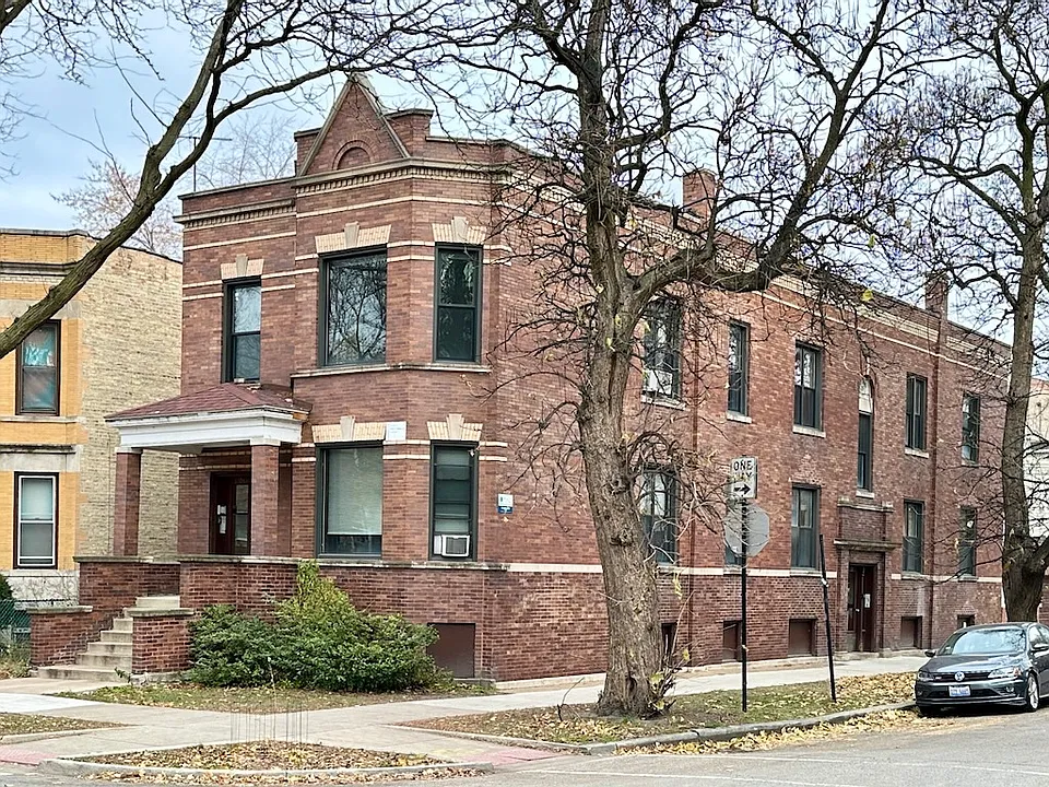 3120 W Schubert Ave #W2