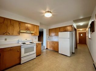 2309 E 10th St, The Dalles, OR 97058