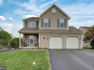 1019 Rosebud St, Reading, PA 19605