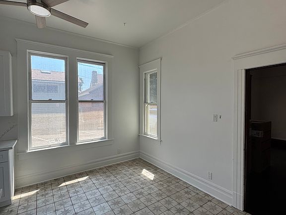 3rd image of 971 E Main St