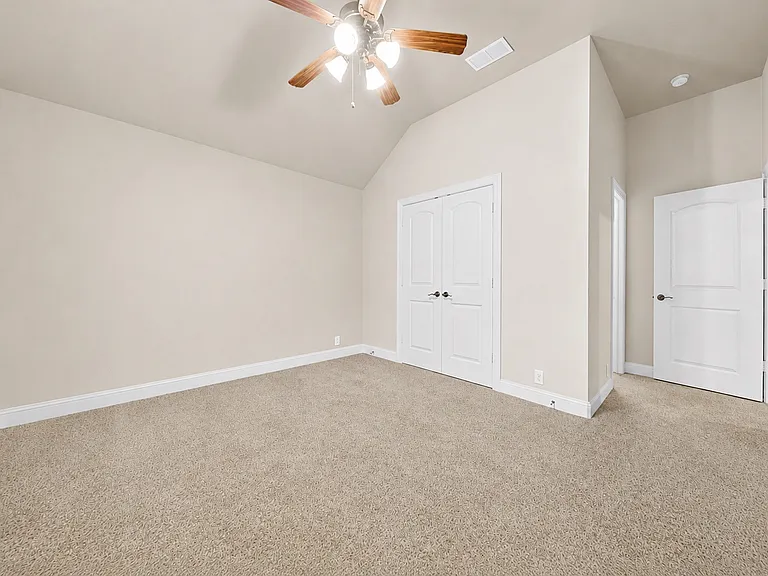 2412 Kemerton Dr — Photo 18