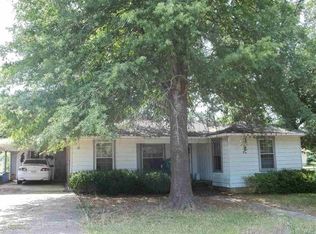 303 1st St, Atlanta, TX 75551