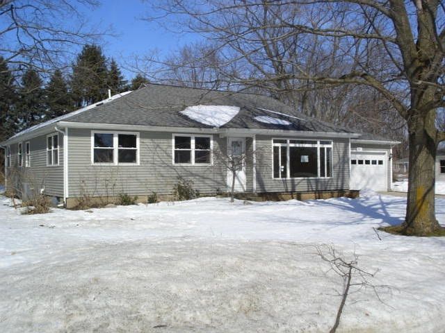 1st image of 513 Huizenga St