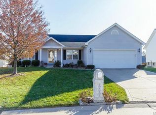 2629 Breezy Point Ln, O'Fallon, MO 63368
