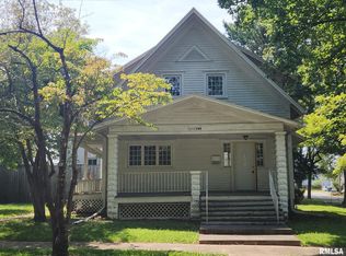 201 E Laurel St, Olney, IL 62450
