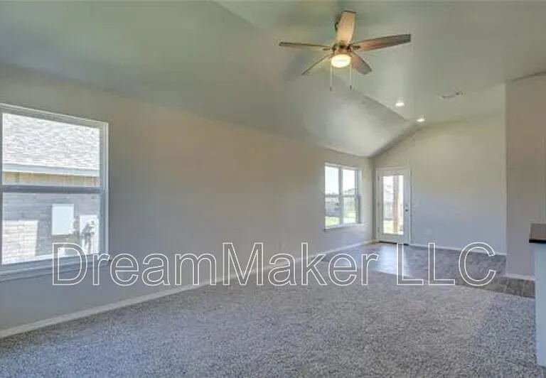 2401 S 28th Ter — Photo 5