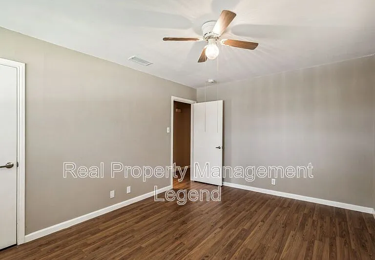 13425 Janwood Ln — Photo 5