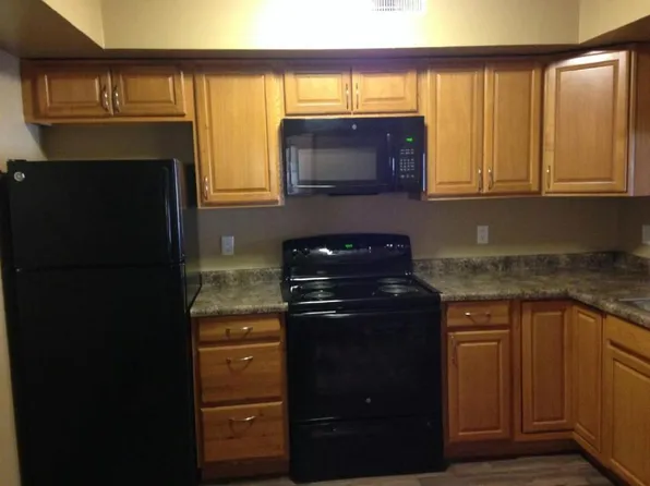 1240 Daleview Dr Unit 4, Marion, IA 52302