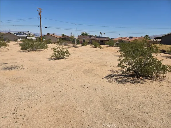 1234 Daisy Ave, Twentynine Palms, CA 92277