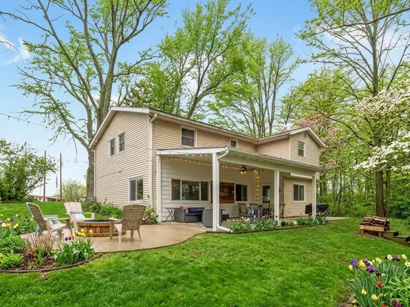 723 Arbor Ct, South Haven, MI 49090