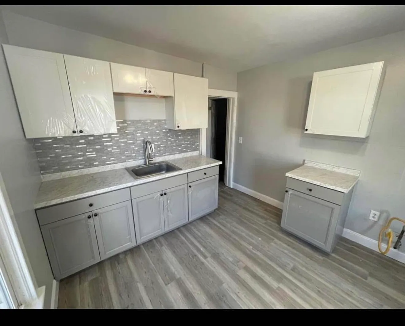 4 bed, 1000 sqft, $1,450 — Photo 4