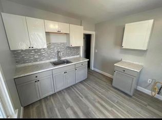 8 Swan St #10, Schenectady, NY 12307