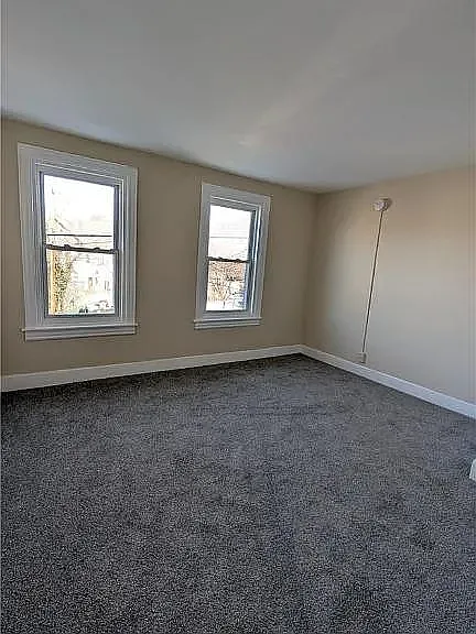 3 bed, 1027 sqft, $800 — Photo 2