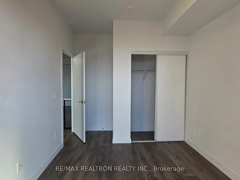 8 Eglinton Ave E #2605 — Photo 19