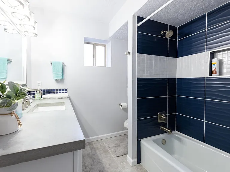 715 Branding Iron Dr SE — Photo 17
