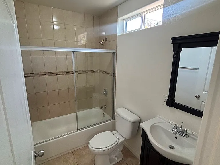 4523 S Arlington Ave — Photo 7