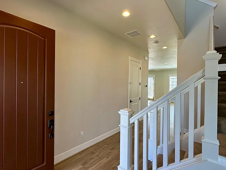 29054 NW Keenon St — Photo 7