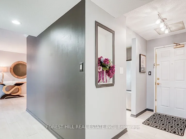1818 Bayview Ave #704 — Photo 6