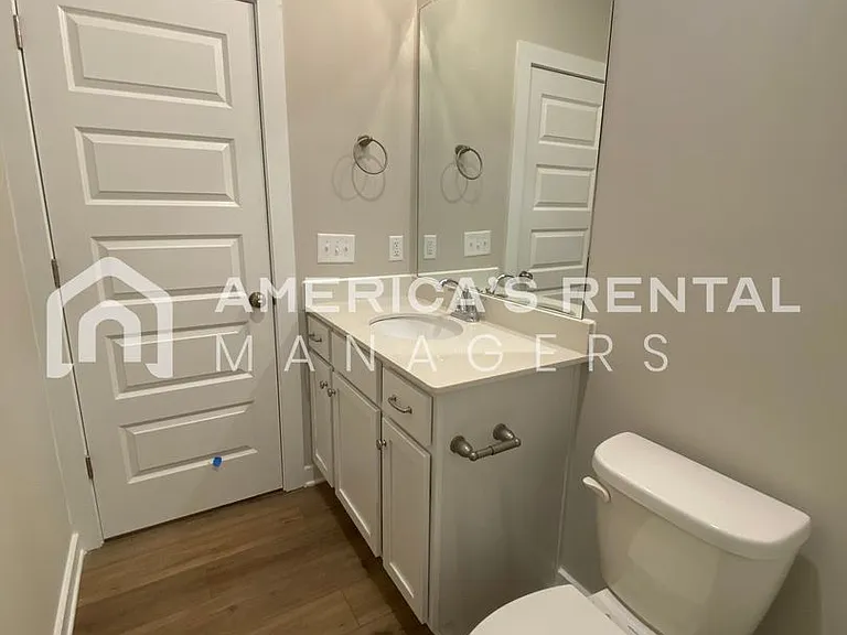 225 Avalon Way — Photo 8
