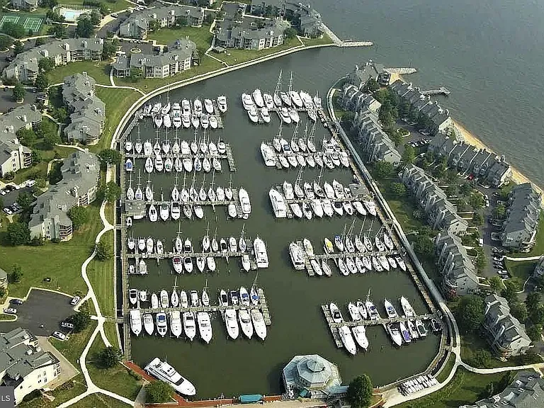 7036 Harbour Village Ct #T1 — Photo 32
