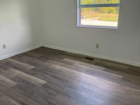 4th image of 79 Beechwood Dr