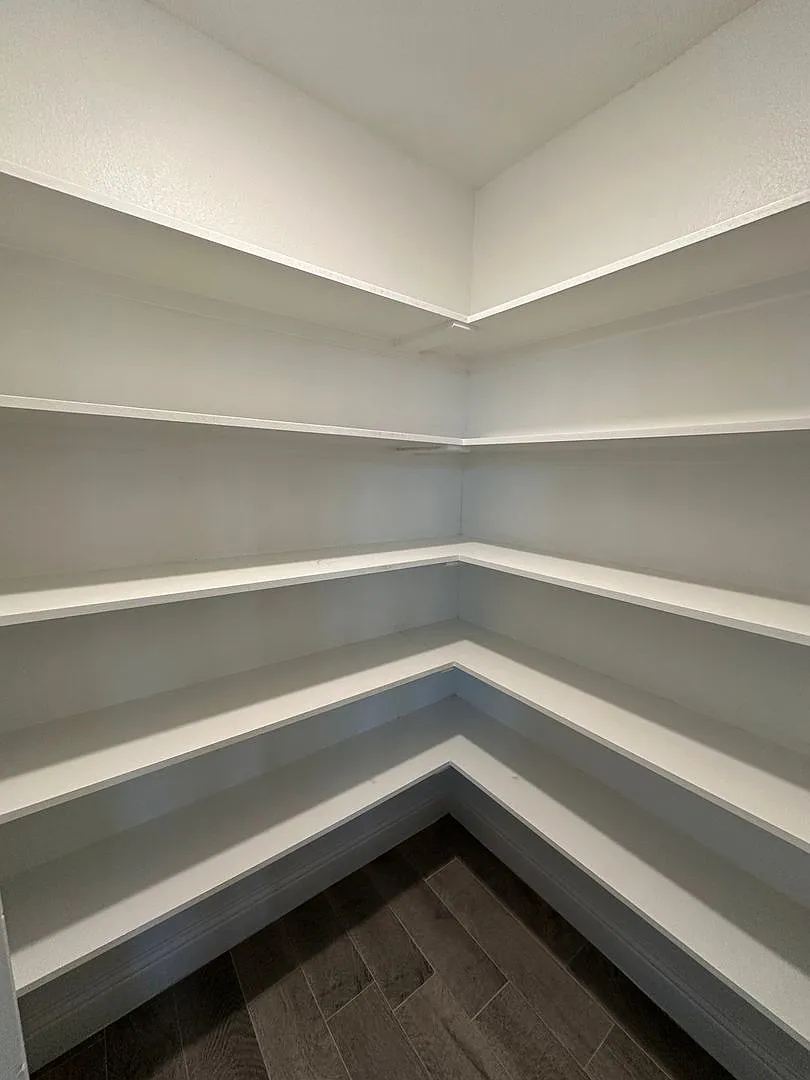 Charming 4BR House in Aubrey — Photo 2