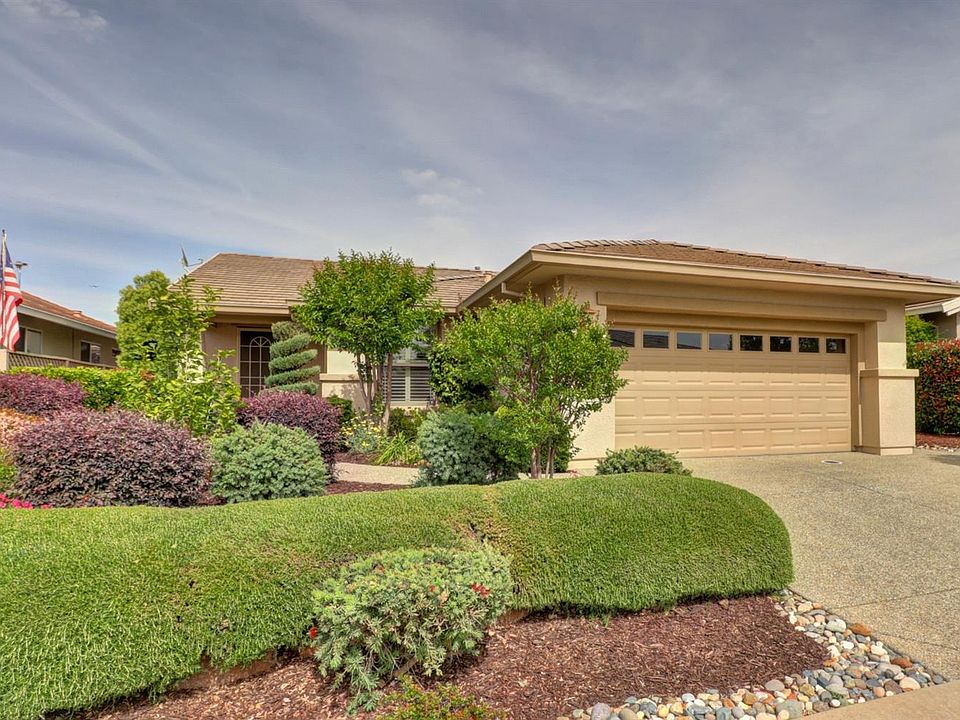 1st image of 731 Violet Ln