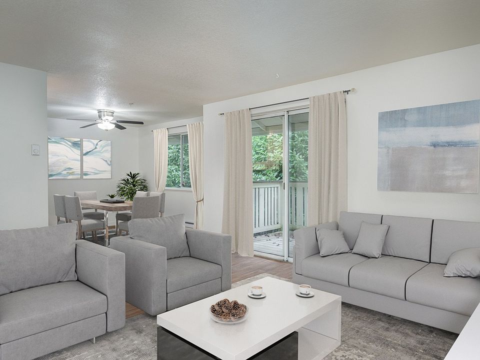 Mountain Knolls ; Living Room