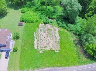 113-115 Cayuga Creek Rd, Buffalo, NY 14227