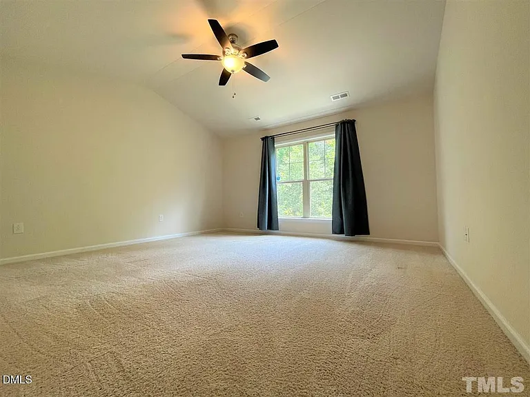 529 Brier Crossings Loop — Photo 8