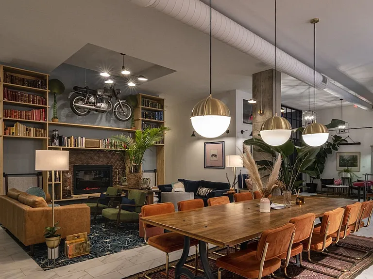 Luxury Apartments in Cleveland's Ohio City — Photo 42