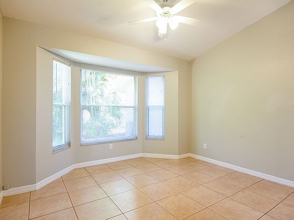 5th image of 18025 Horseshoe Bay Cir