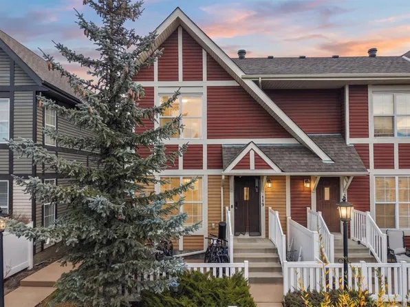 119 New Brighton Vlg SE, Calgary, AB T2Z 0T5
