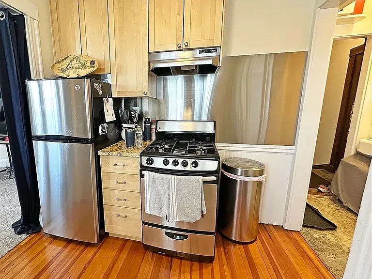 45 Westmoreland St #2R — Photo 6