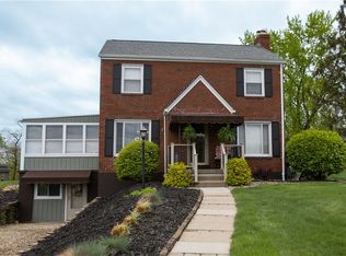 1402 Iroquois Dr, Pittsburgh, PA
